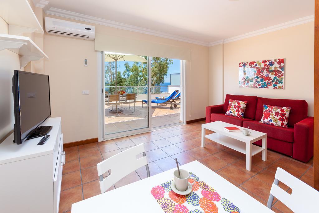 Apartamentos Terrazas Los Gigantes By Suncanarias Акантиладо-де-Лос-Хигантес Экстерьер фото