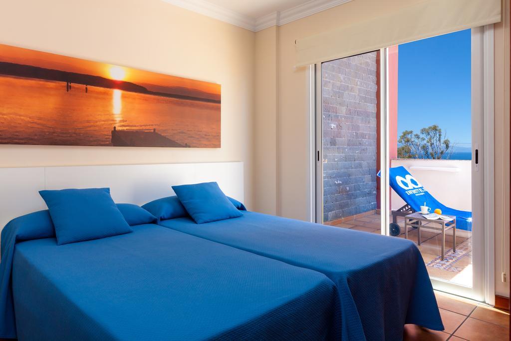 Apartamentos Terrazas Los Gigantes By Suncanarias Акантиладо-де-Лос-Хигантес Экстерьер фото